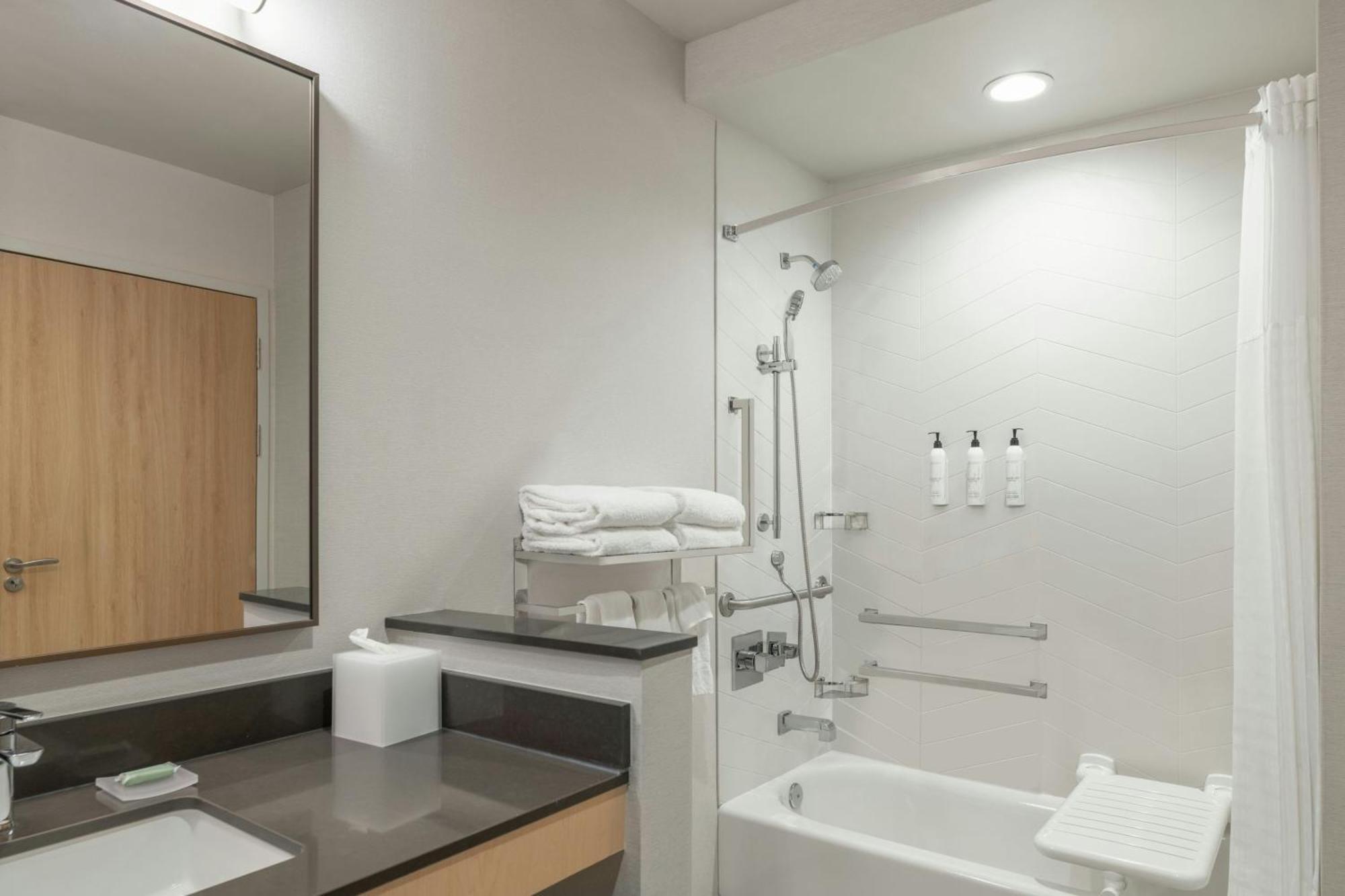 Fairfield By Marriott Inn & Suites Kansas City At The Legends 외부 사진